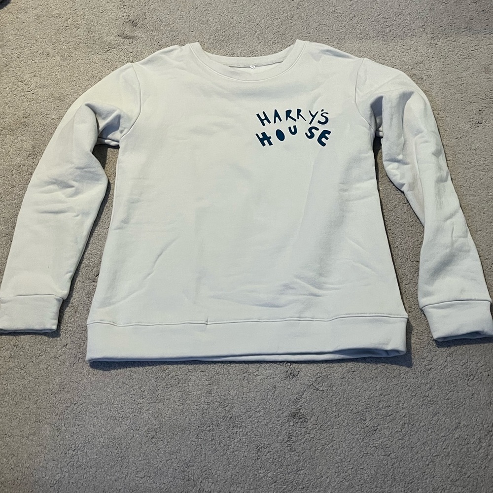 Cream Harry’s House Sweatshirt with Teal Details